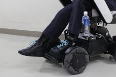車椅子/装具の上から履く靴