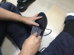 オーダーインソール＋既成靴にベルト加工